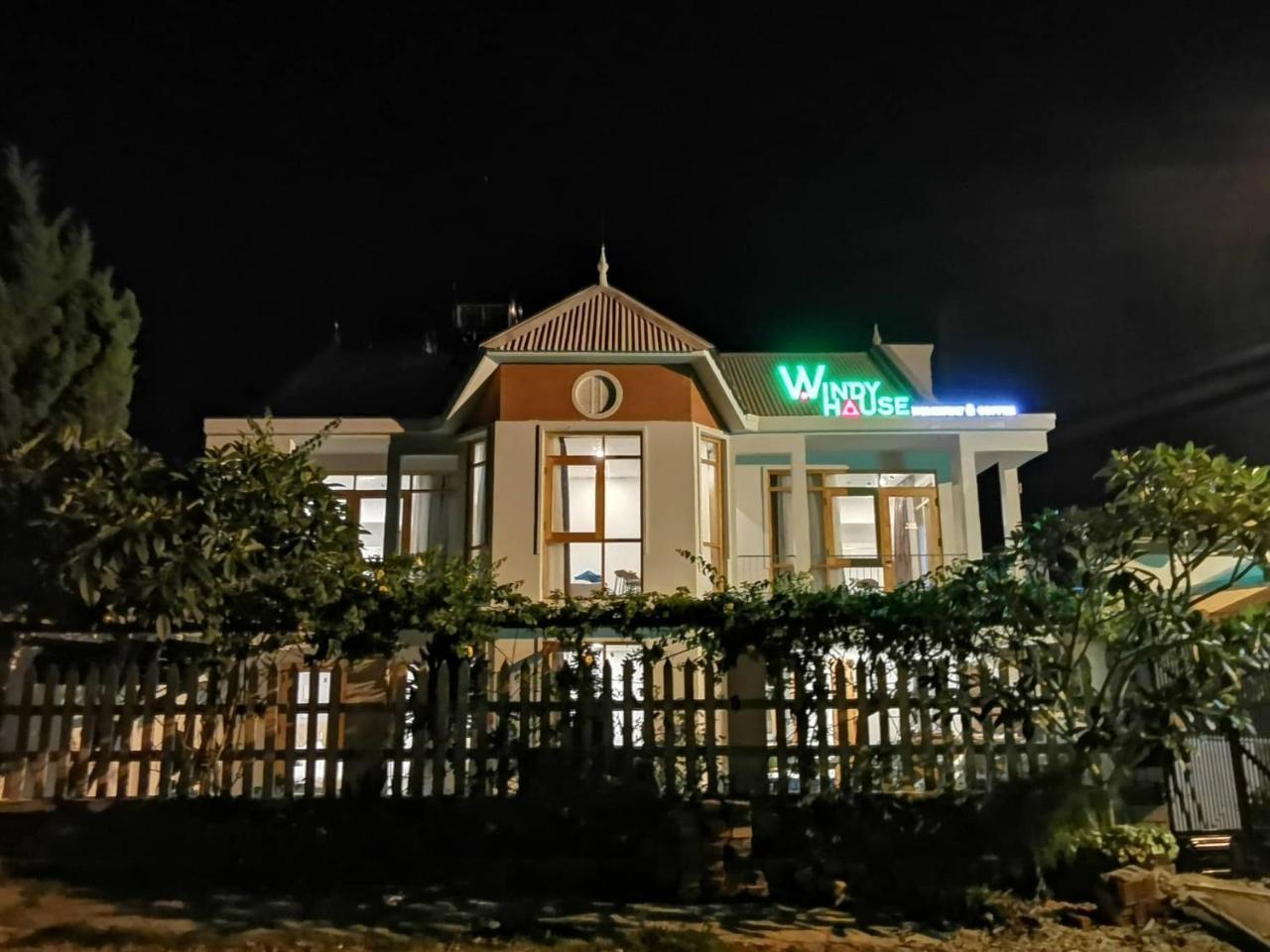 Windy House Hotel Dalat Luaran gambar